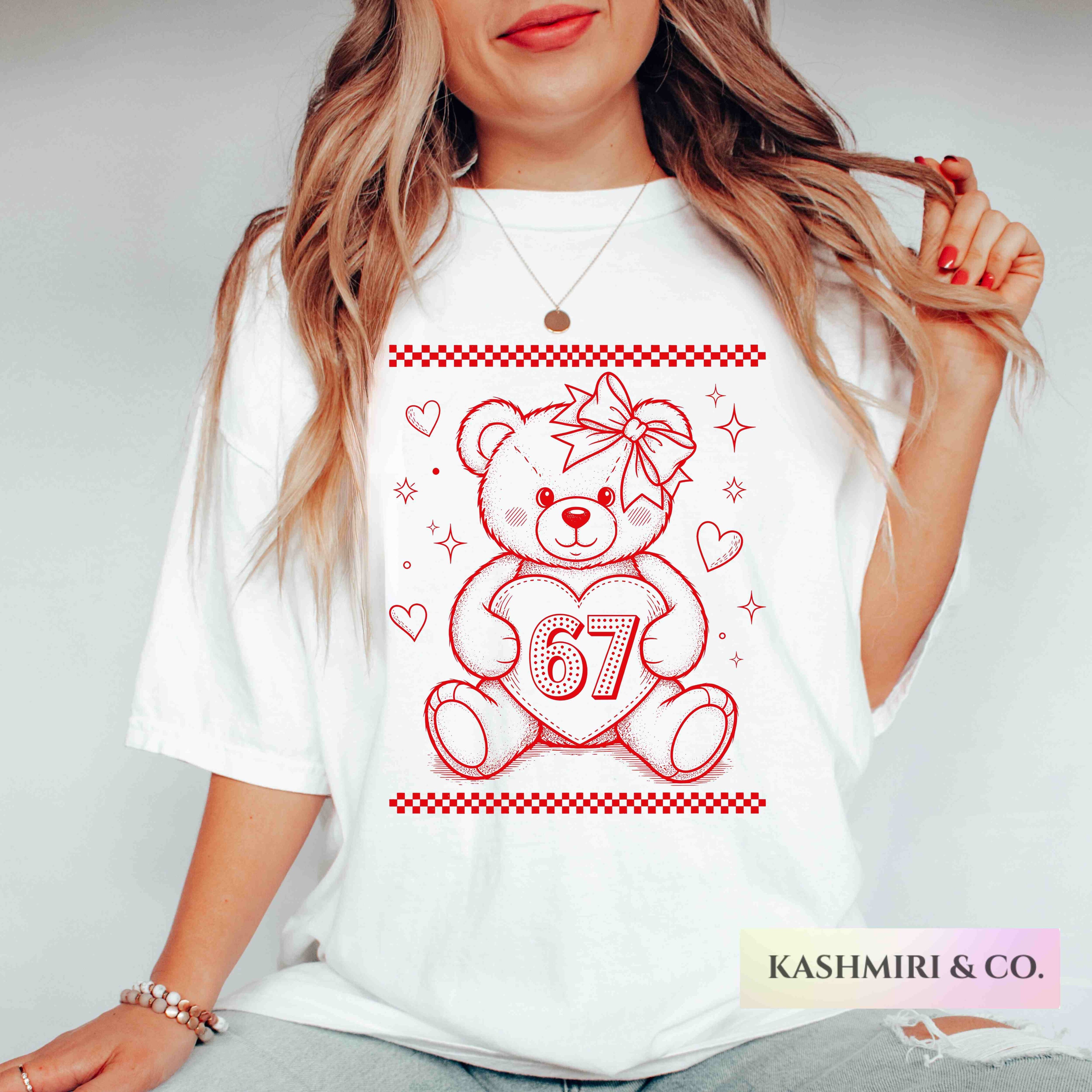 Retro 90 Bear Nostalgia 6 7 Valentines Care VDAY Bear Shirt Funny Y2K Teenager Trendy Meme Six Seven Lover TShirt Girlfriend Gift 80s 67 Tee