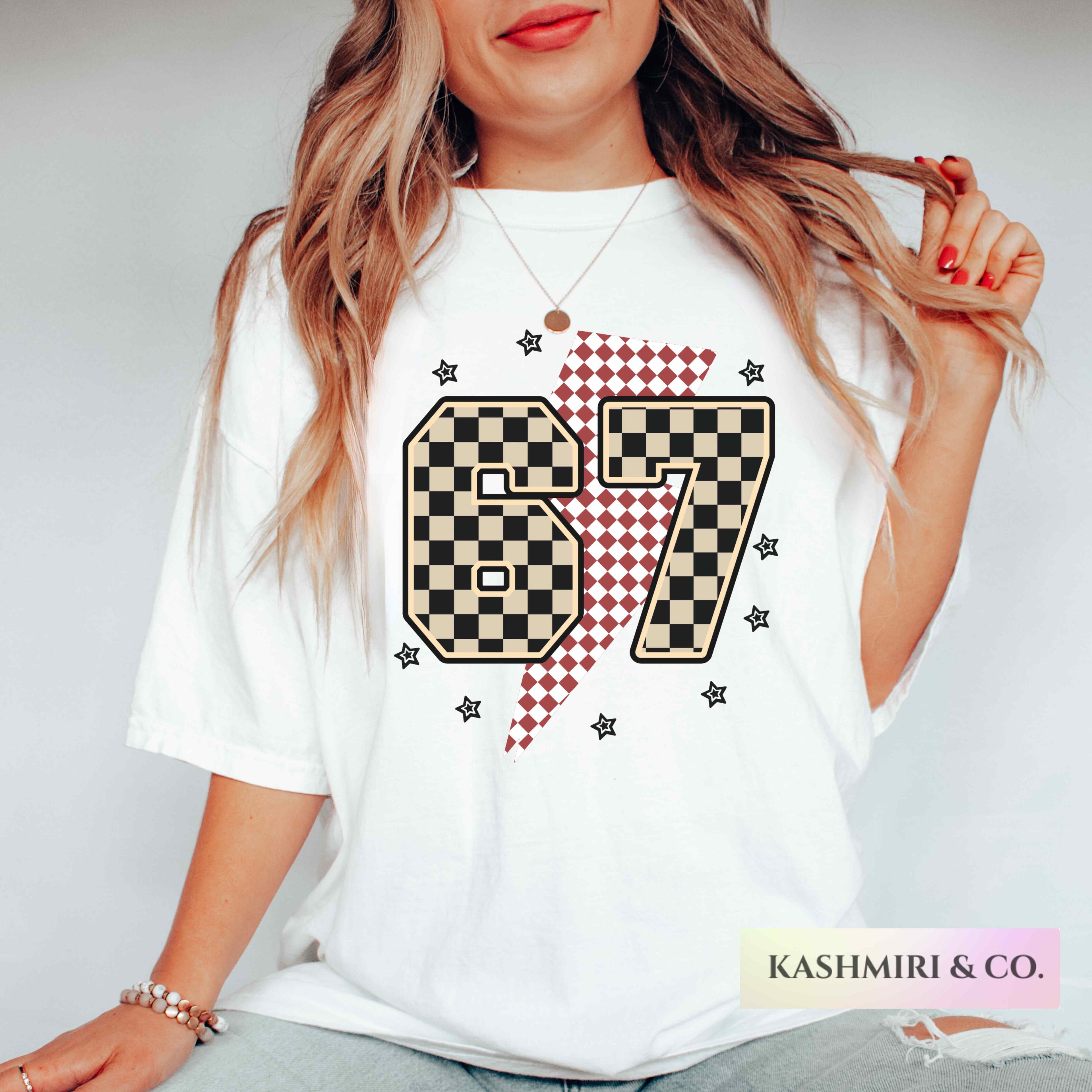 6 7 TRENDY CHECKERED TEE