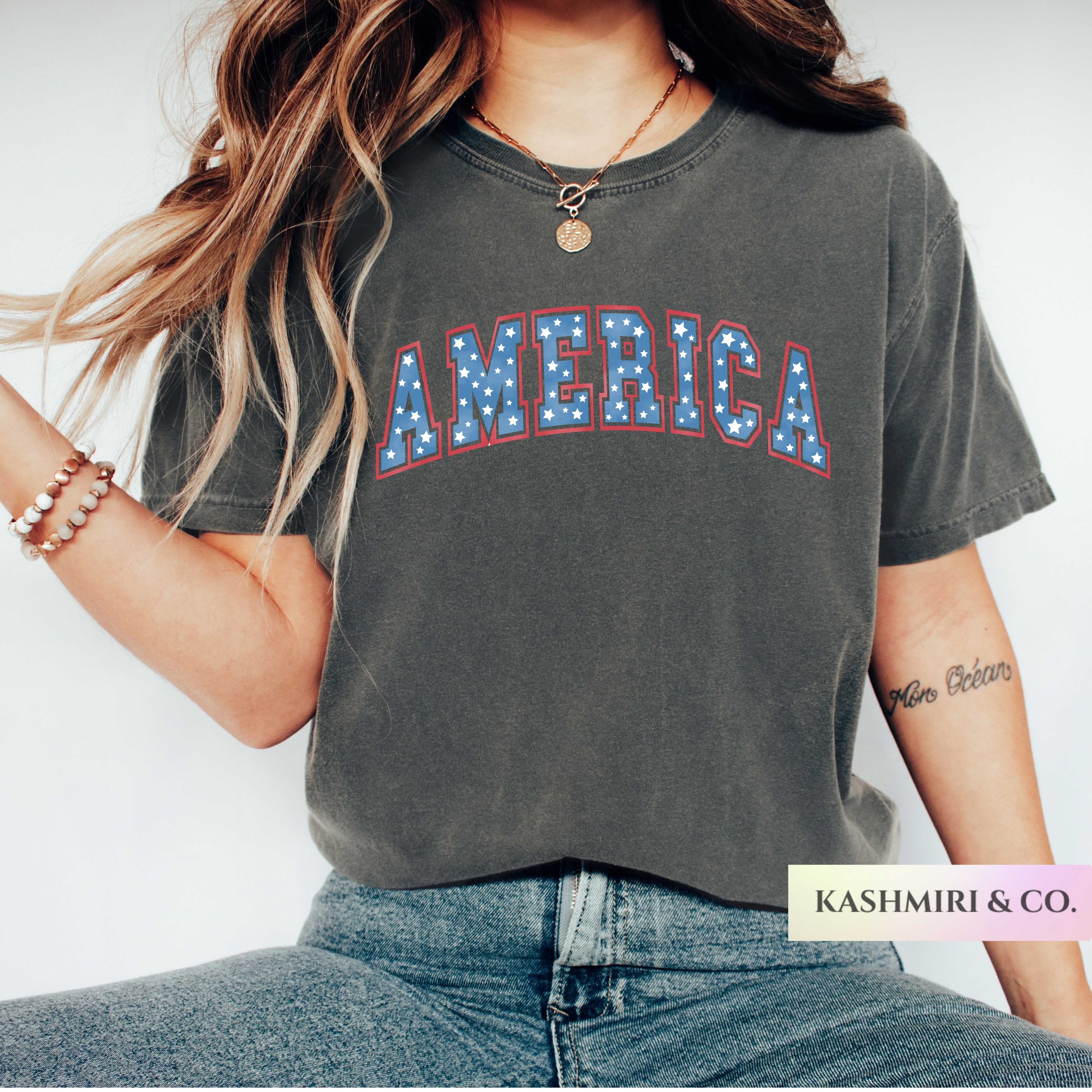 America Flag Sweatshirt, USA Sweater, Patriotic Crewneck, 4th Of July Sweater, NYE Shirt, Independence American Flag Tee Retro Flag Tee Gift